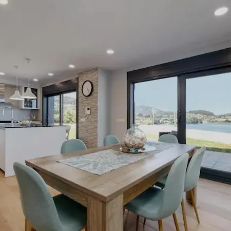 Feriehus Casa Nueva Con Piscina Y Vistas Al Mar Vilaboa