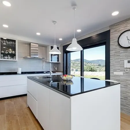 Casa Nueva Con Piscina Y Vistas Al Mar