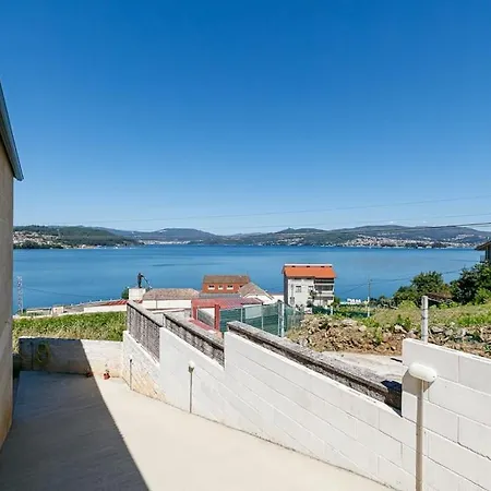 Casa Nueva Con Piscina Y Vistas Al Mar Feriehus Vilaboa