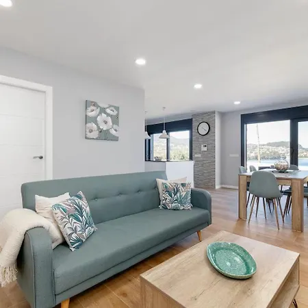 Casa Nueva Con Piscina Y Vistas Al Mar * Vilaboa
